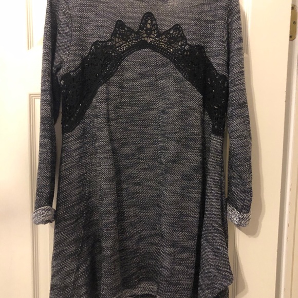 a’reve scoop neck asymmetrical hem tunic top - Picture 6 of 6